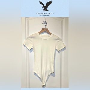 AE Short‎ Sleeve Bodysuit, Small